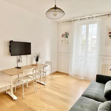 Cozy 2-bedrooms For 5p Near Metro Paris